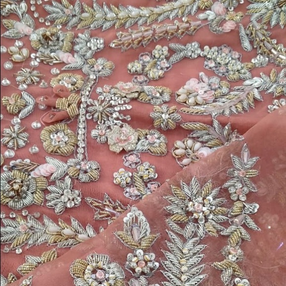 Pakistani designer wear - Picture 4 of 8